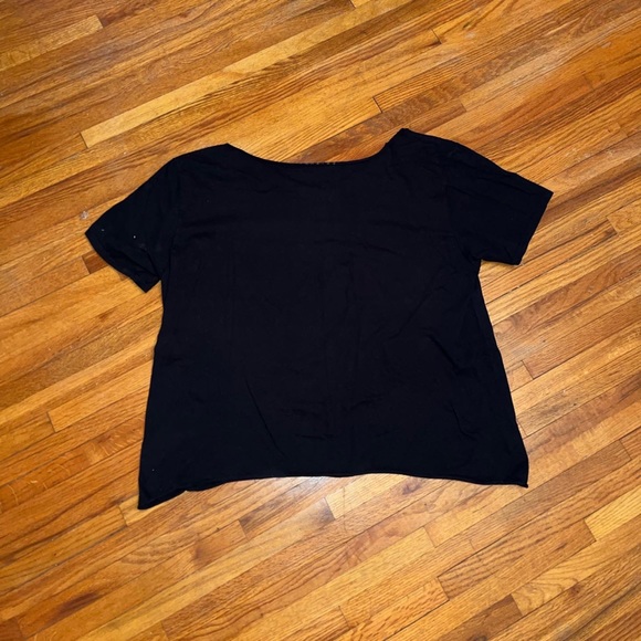 Friends Tee Shirt - Picture 2 of 2